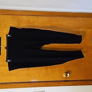 Torrid Black Ankle Length Leggings with Pockets!